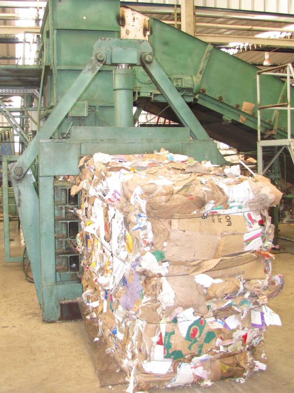 Imagem lixo Recicla Brasil